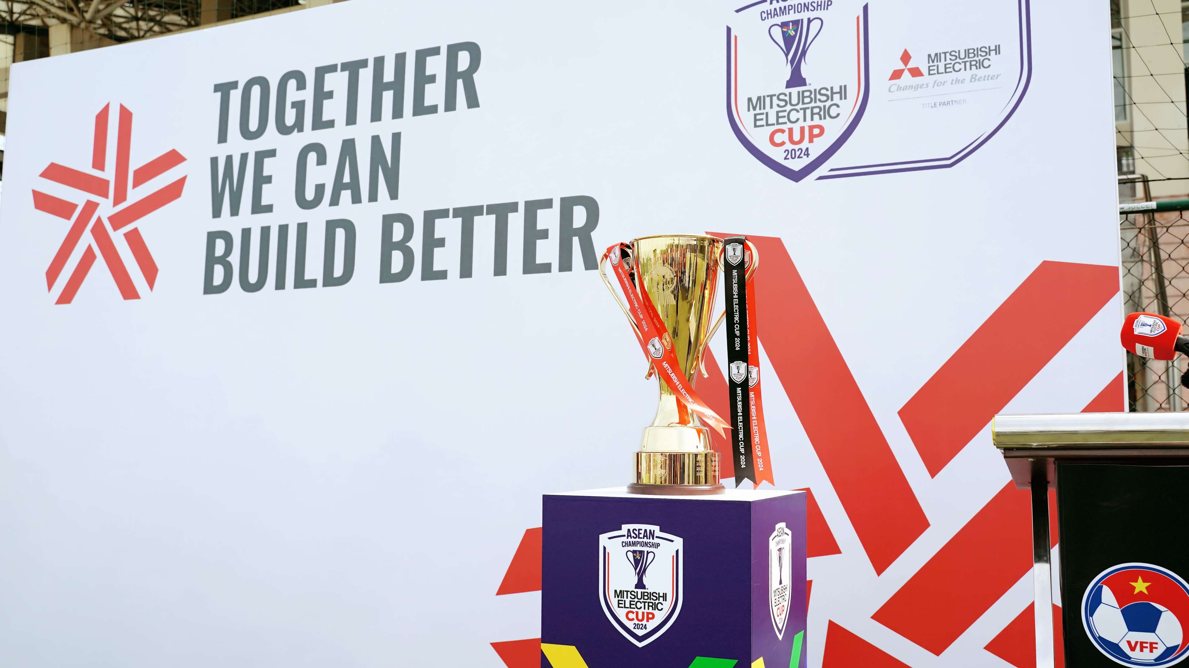 他的搭檔費 他的搭檔費