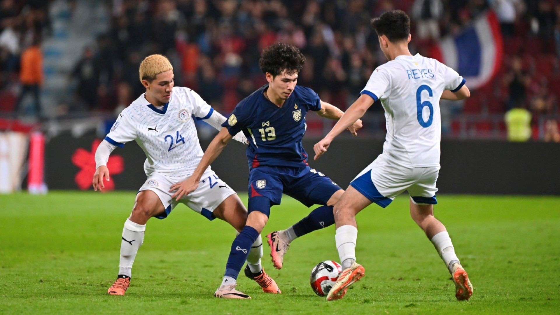 缅怀这位足 缅怀这位足